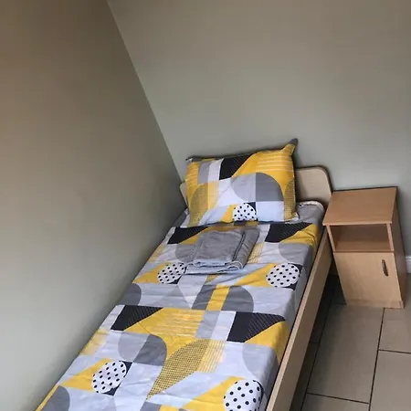 Cheerful 4 Bedroom Town House With Bbq, *